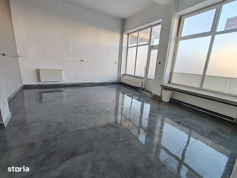 Spatiu Comercial Mioveni, 50 mp, piata
