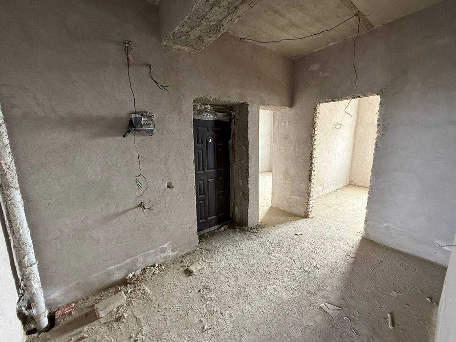 Арзон нархда 3 хонали коробка квартира сотилади Шарк кольцо