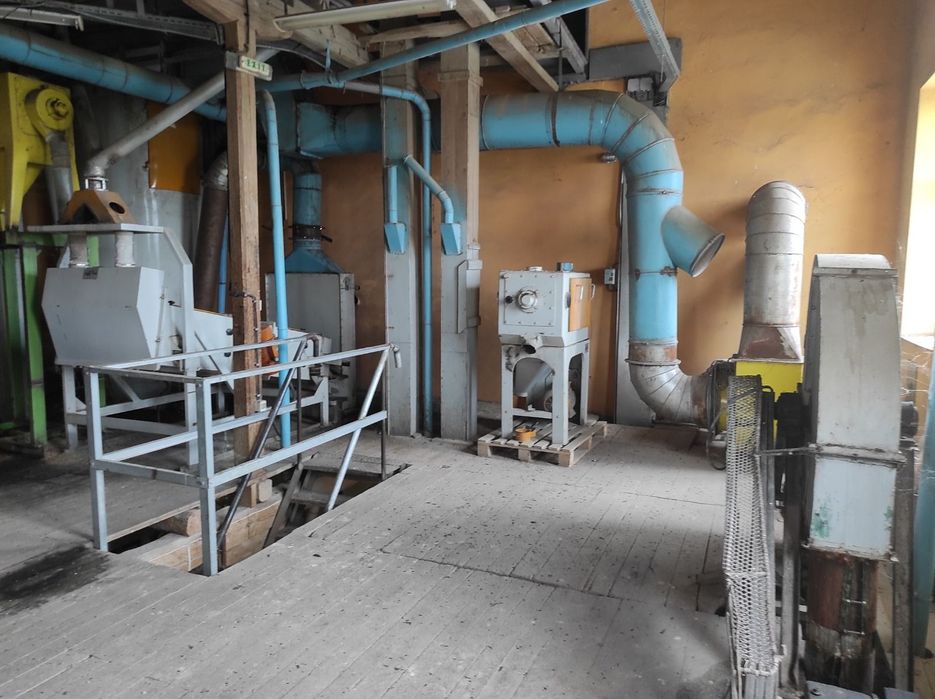 Бизнес имот,фабрика,склад,офис,земеделска земя