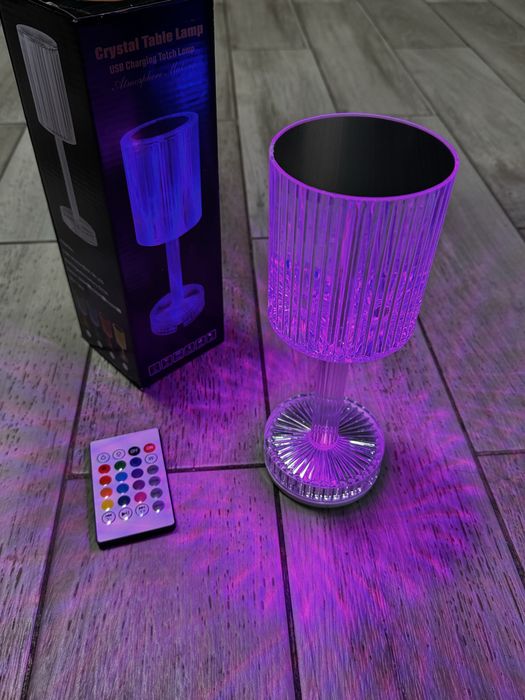 Veioza/ lampa cu leduri color/ telecomanda/ acumulator