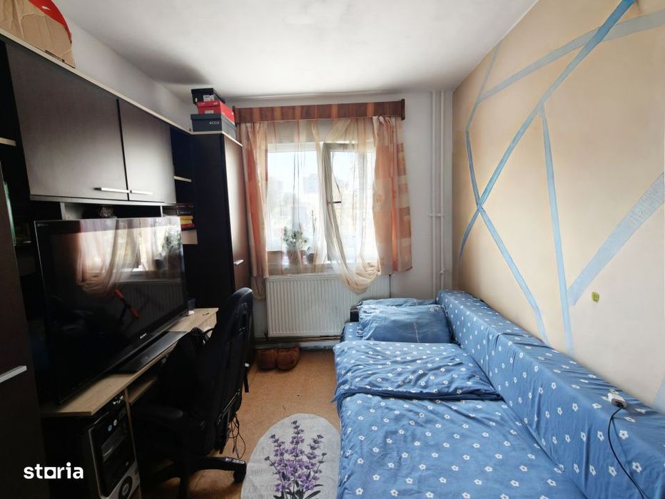 Apartament cu 3 camere, parter, Aleea Retezat