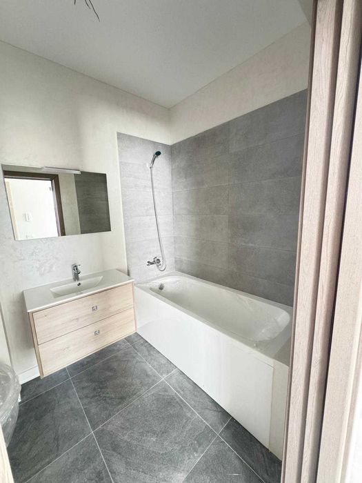 Apartament+parcare Tomis plus