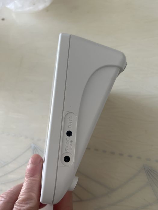 Продаю тонометр электронный