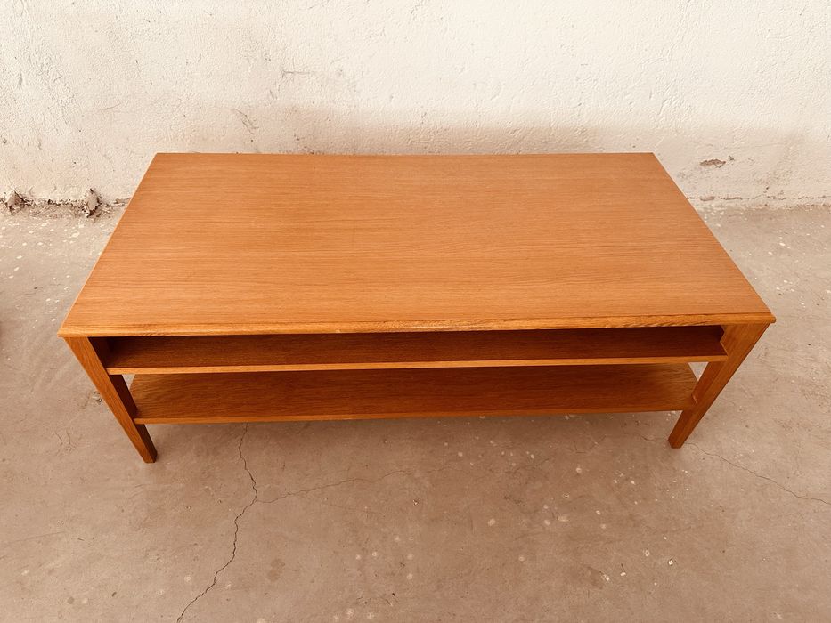 Винтидж шведска холна маса от тиков фурнир с чекмедже – Scandinavian Design