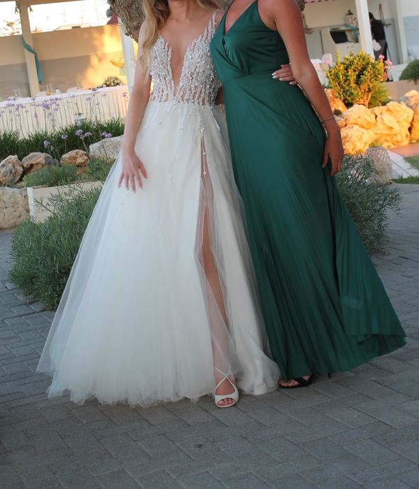 Vand rochie de mireasa spectaculoasa