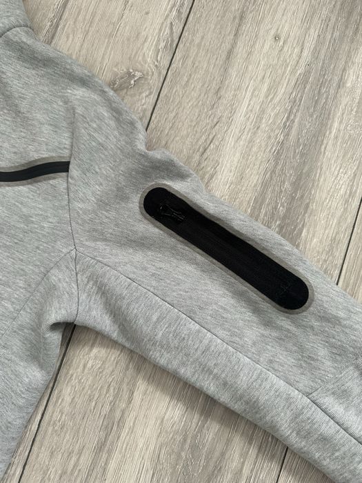 Nike Tech fara defecte