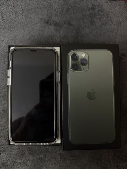 iPhone 11 pro 64 гб.