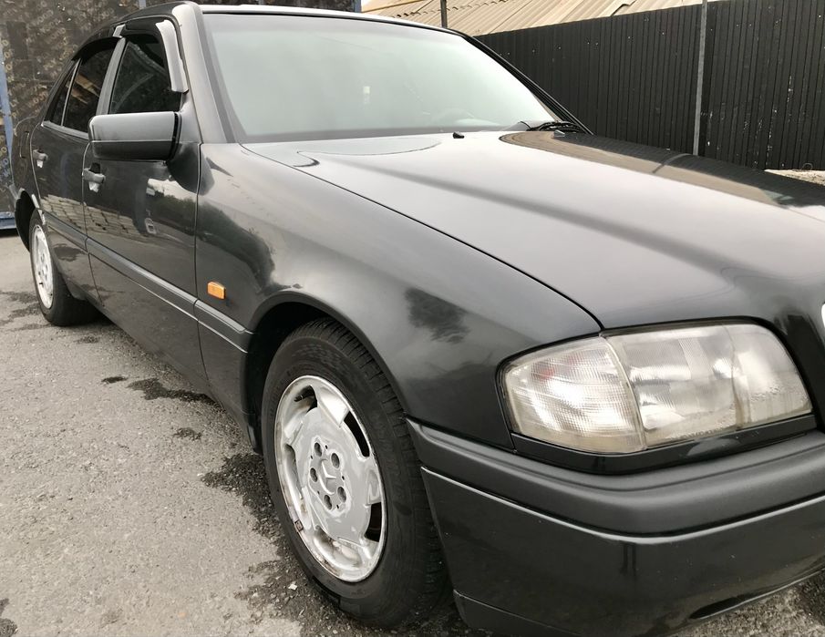Продам Мерседес Бенц С 200