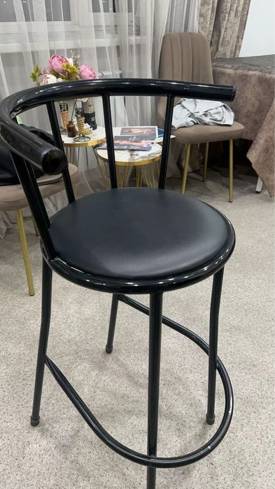 Продам барный стул