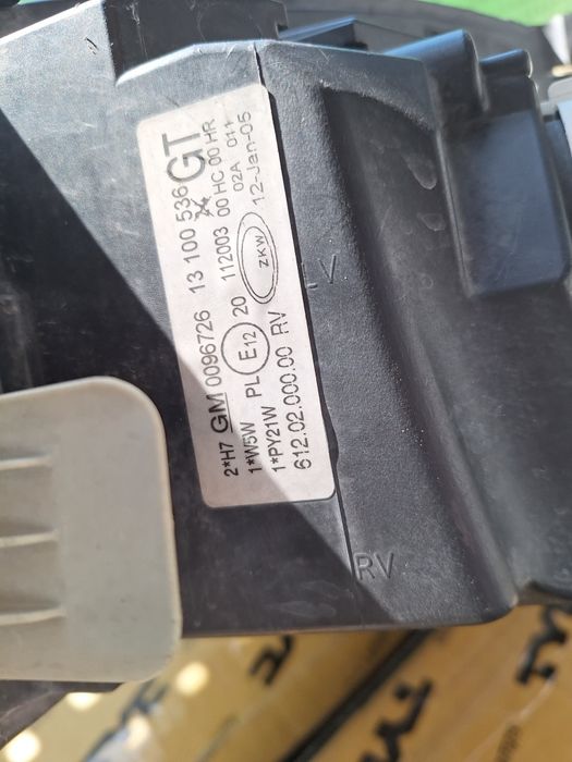 Фарове за Opel Corsa C