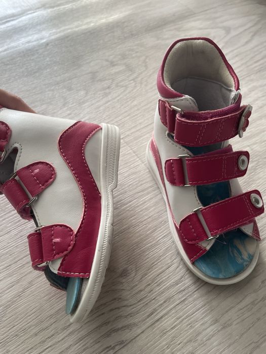 Ортопедические сандали