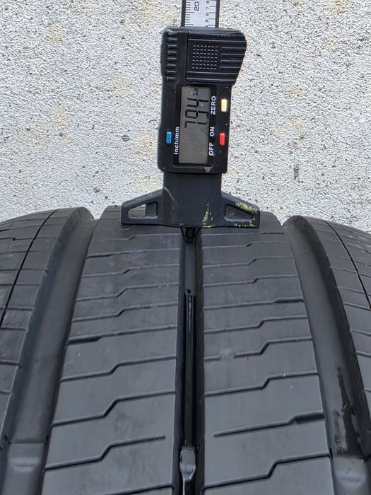 Vând  patru anvelope de vara continental 235 65 16c  dot 2121