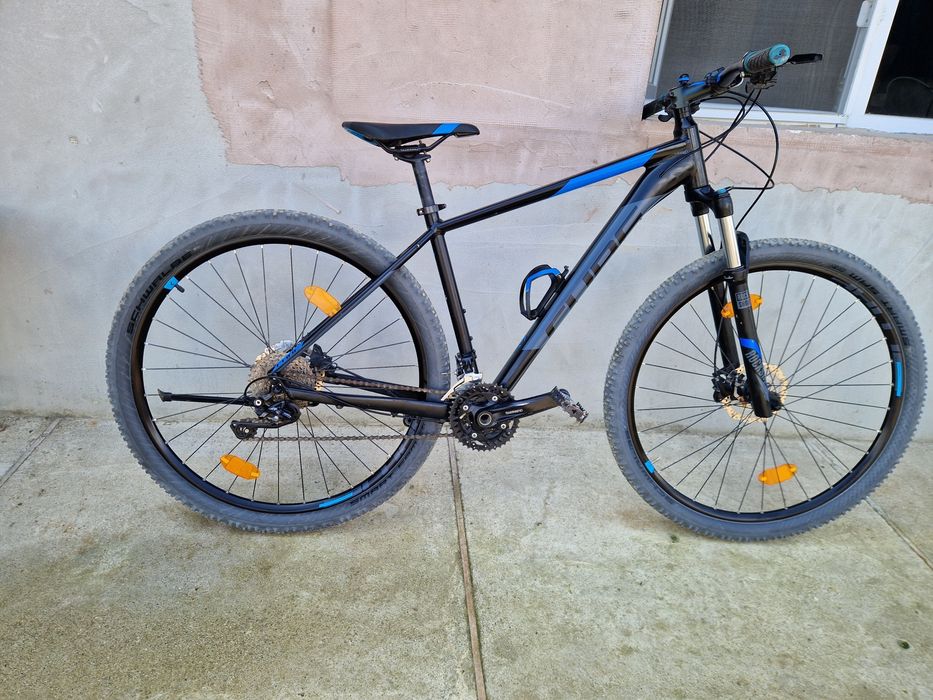 Bicicleta Cube Attention 29