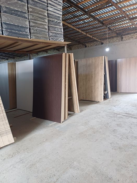 Laminat.Akril.stol.matras.argalit.pvx kley