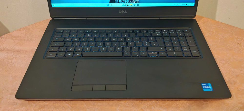 Intel Core i7 11850H/RTX A3000 6GB/16GB RAM DDR4/512GB NVMe SSD/17.3 FHD IPS 100% DCI-P3/Windows 11 Pro