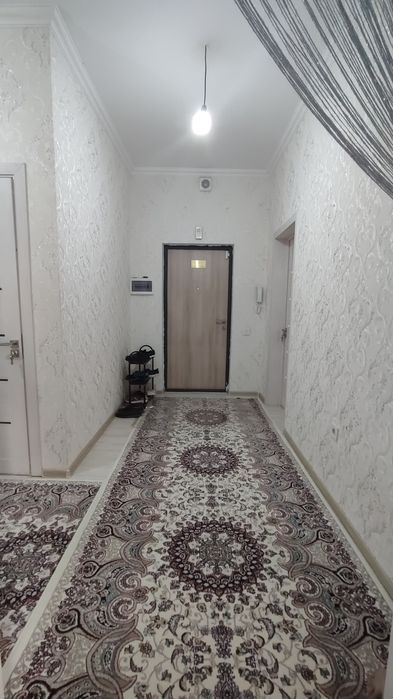 Uy 3 xonali +1 xonasi bor