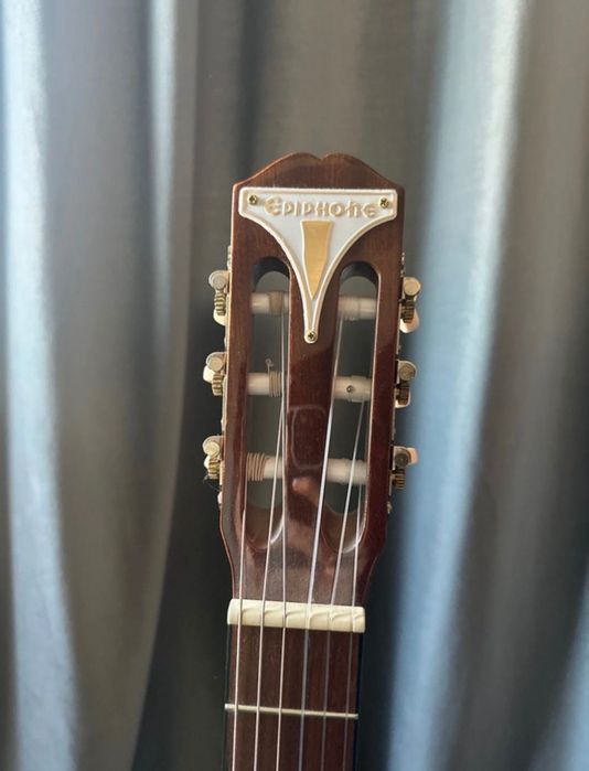 Chitara clasica epiphone