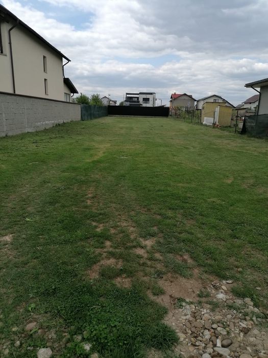 Vand teren intravilan superoferta