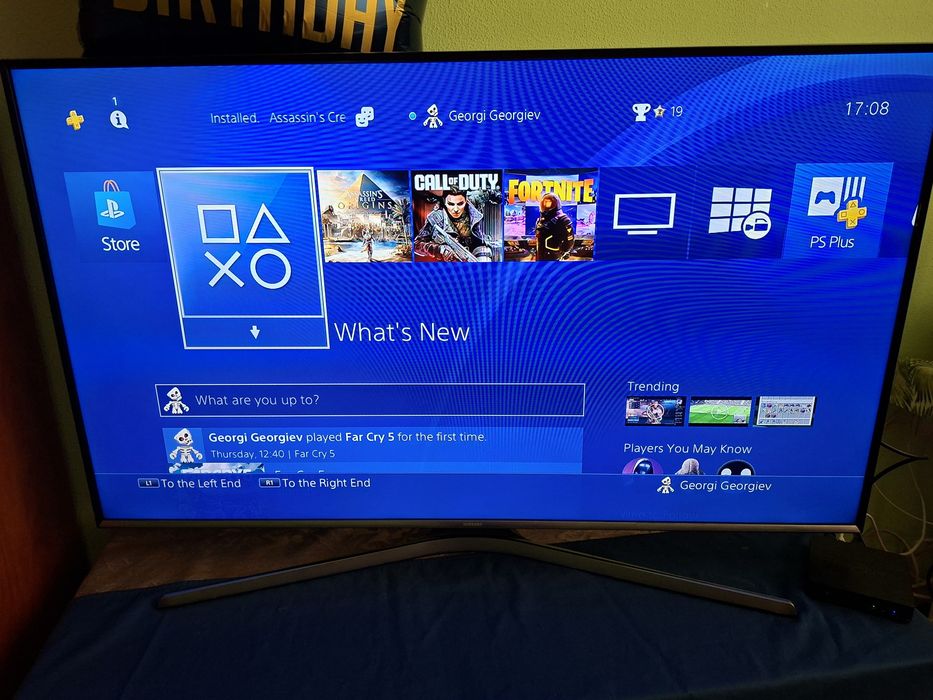 PS4 PRO 1T + 2 игри