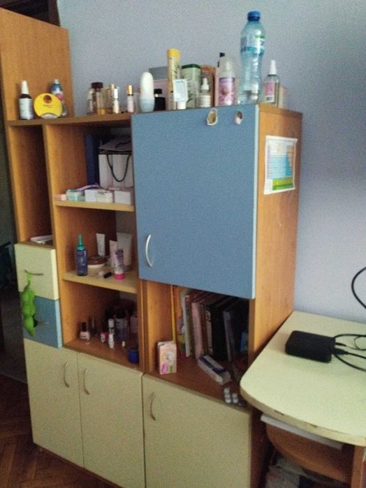 Продавам детска секция