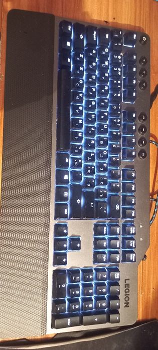 Продаю клавиатуру легион