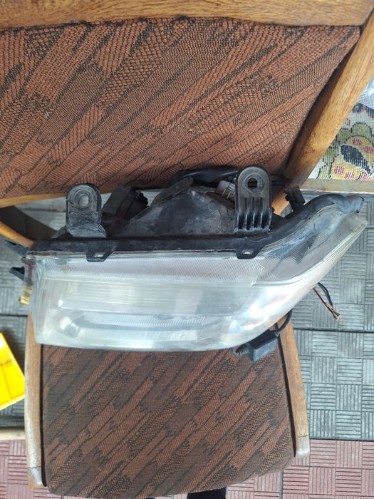 Фары пайтфандер р51