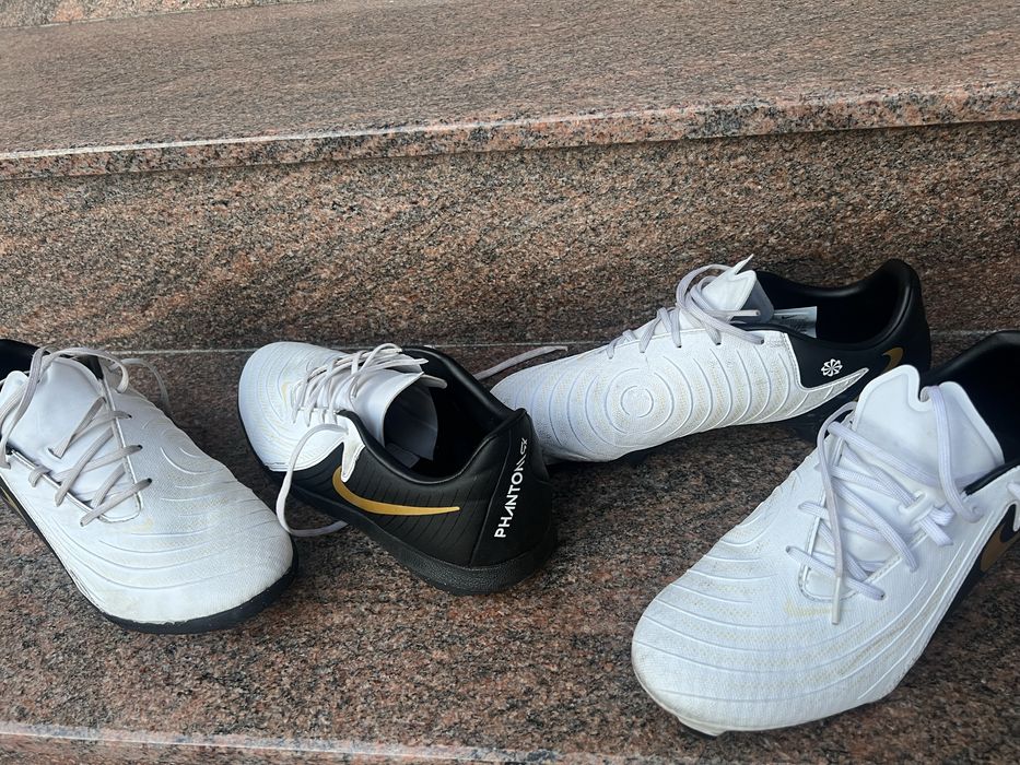 adidasi fotbal baieti marimea  39-40