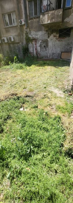 Косене на трева почистване на запустели терени и дворове