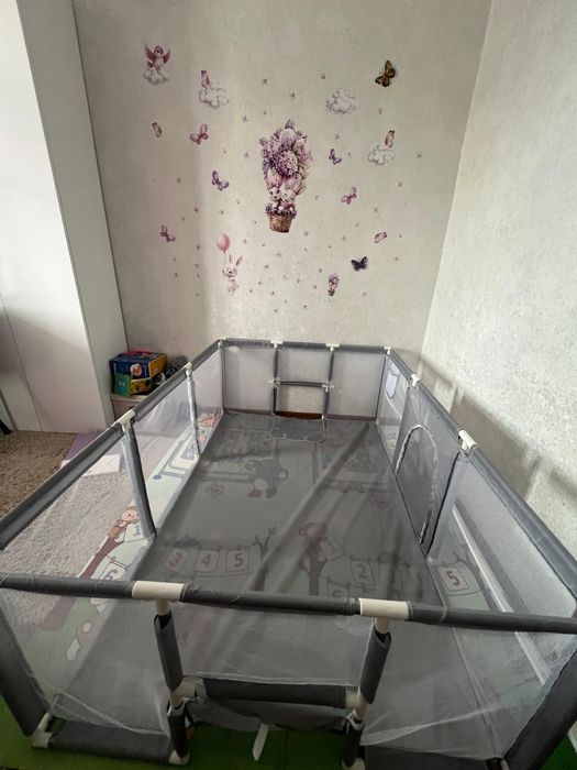 Продам Манеж детский