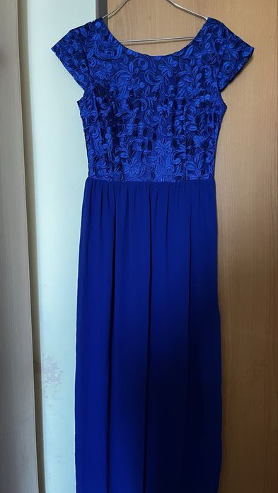 Жақсы жағдайда киімдер сатылады