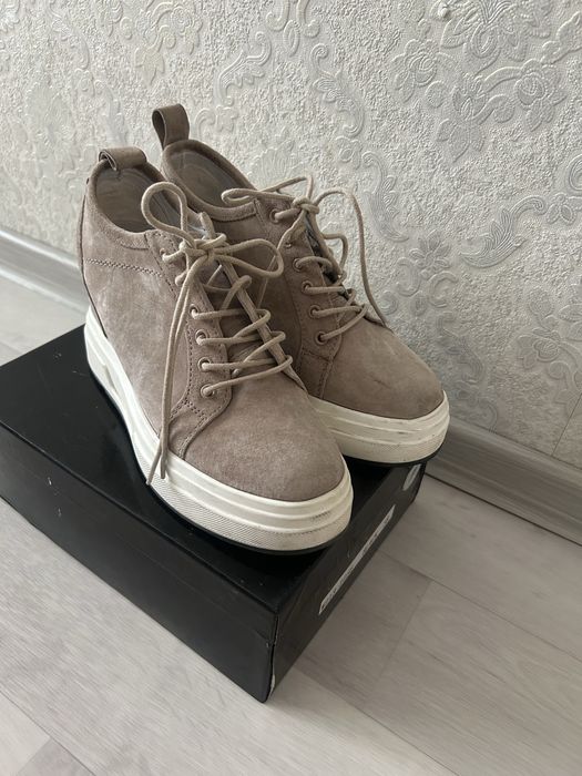 Туфли женские кожаные