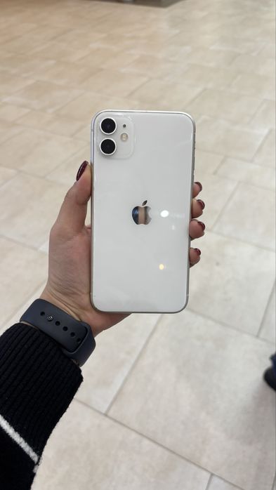 iphone 11 64гб.