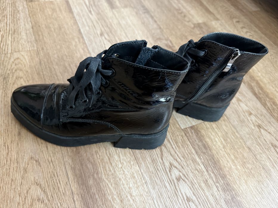 Лакированные осенние ботинки для девочки