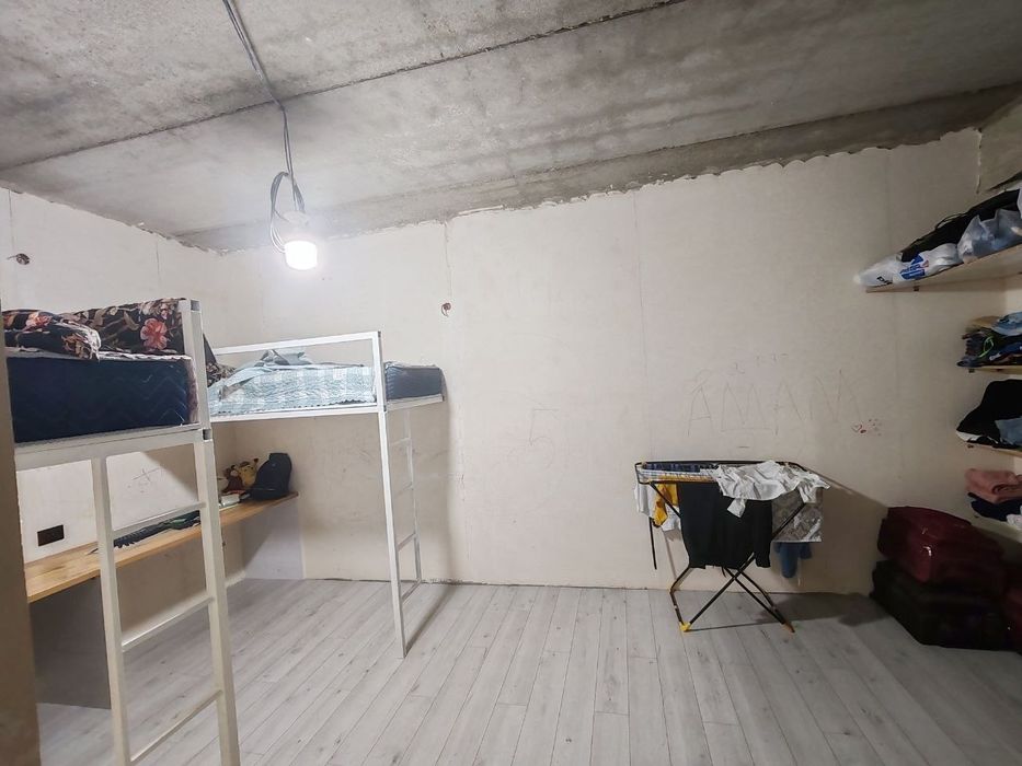 2хоналик 8каватда 7микрорайон 
8каватлик янги гиштлик домдан
60квм,60