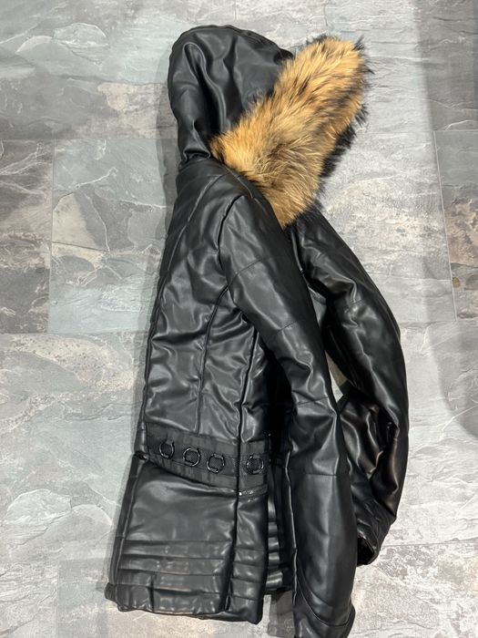 Дамско яке с пух