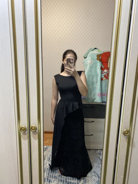 Платье вечернее