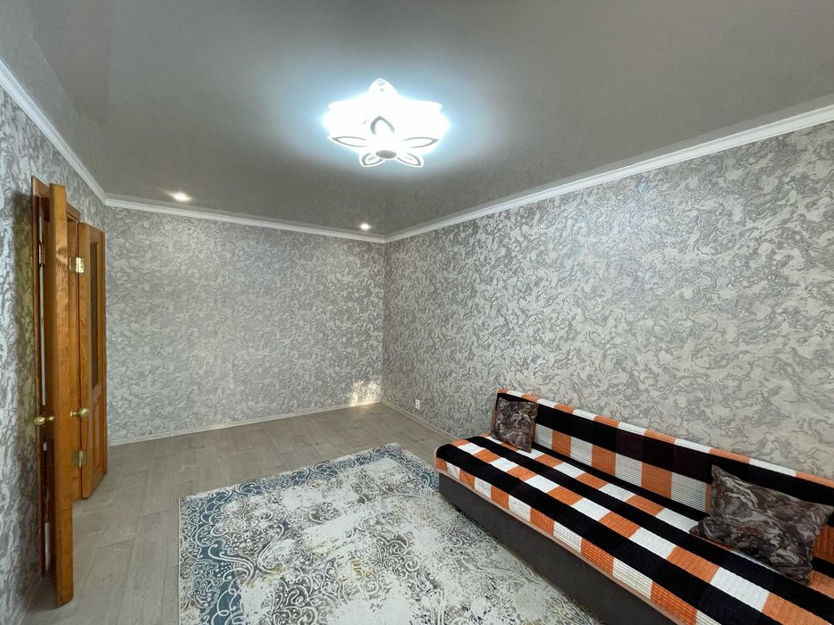Продам 1-ком. квартиру  Район 8-й школы