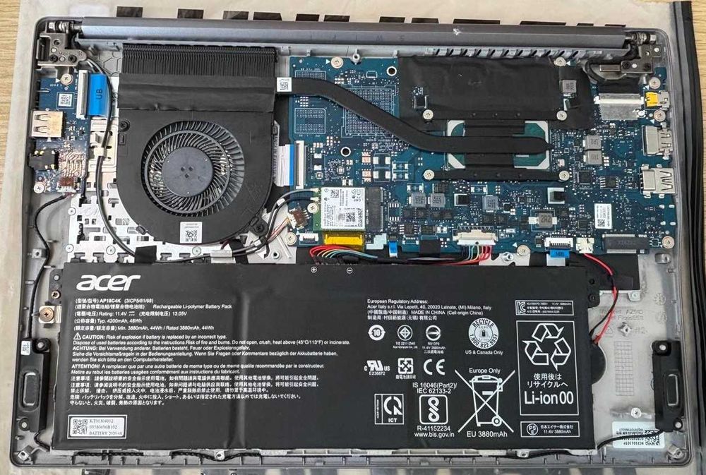 Laptop ACER ultrabook SF314-57 14inch FHD I5 1035G1 pentru piese