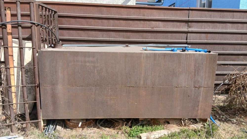 Емкость для воды или ГСМ