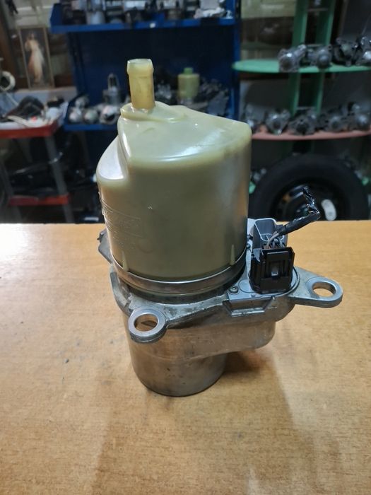 Pompă servo direcție Volvo V50 S40 C30 C70/2004-2013