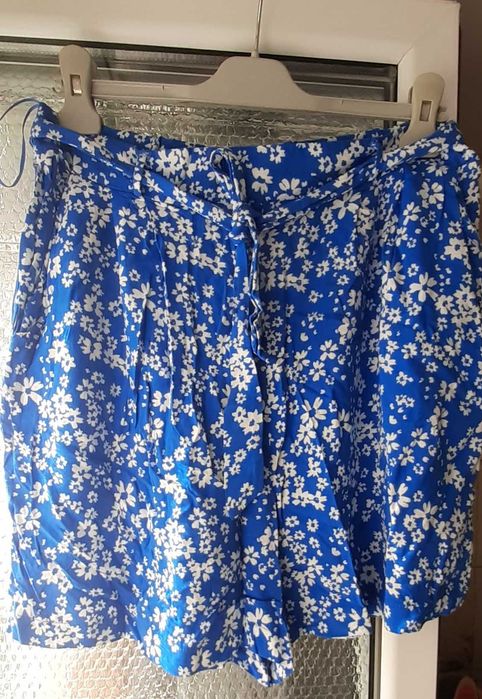 Pantaloni scurti dama Blue Flower