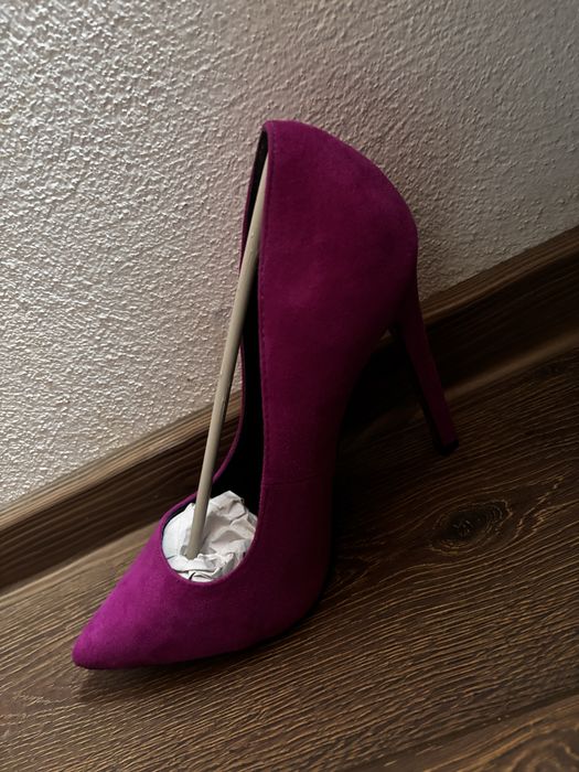 Pantofi cu toc stileto