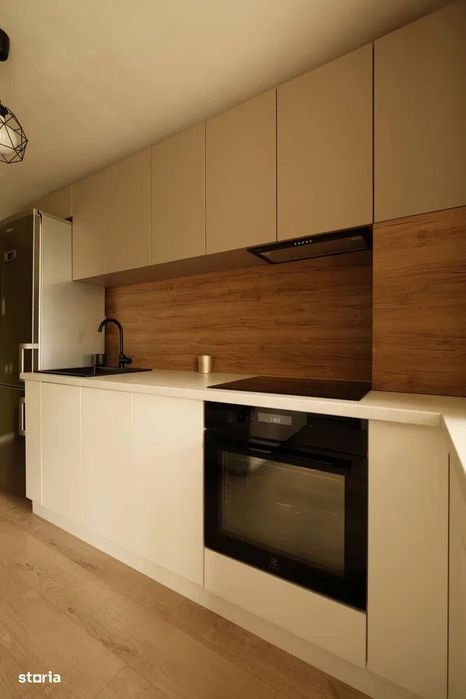 Apartament de 2 camere, modern, parcare subterana, str Eroilor