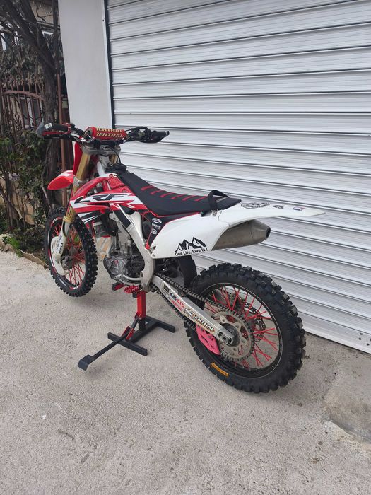 Honda Crf 250i.