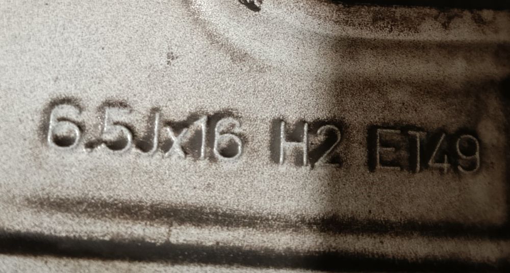 Оригинални джанти с гуми зимни 16 цола за Mercedes A..B..класа