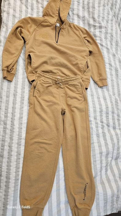 Спортен екип на Zara