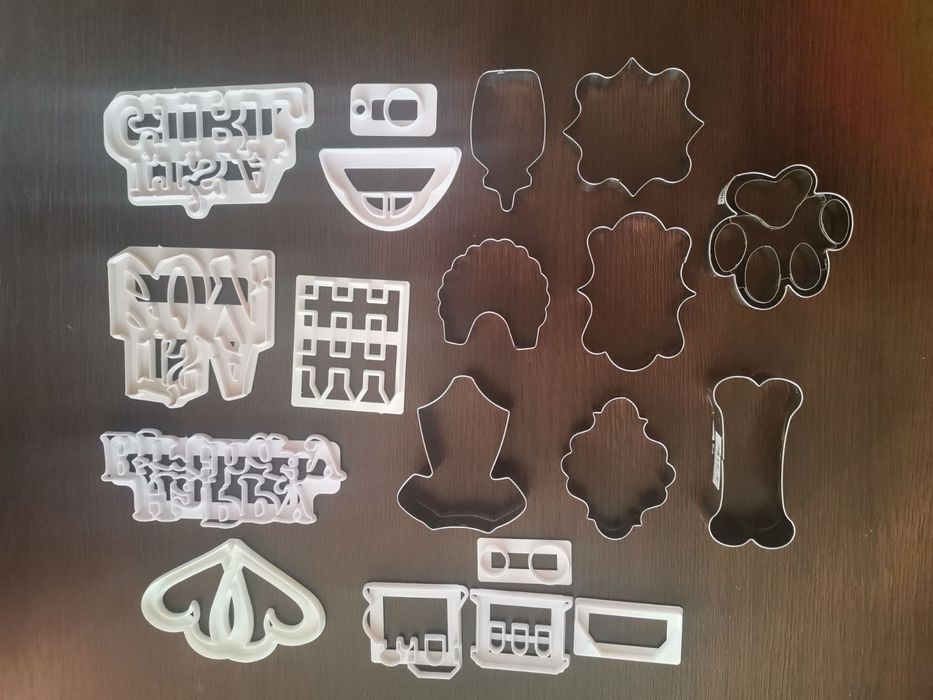 Сет сладкарски принадлежности, резци и молдове