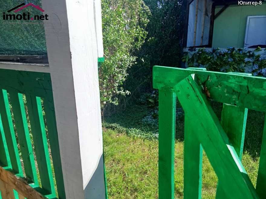 Продавам обз. каравана с веранда до плаж в Кариани. 8000 евро.