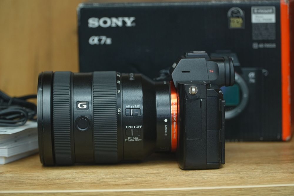 Sony A7 III 4K 24-105mm F4 OSS G master yaxshi holatda