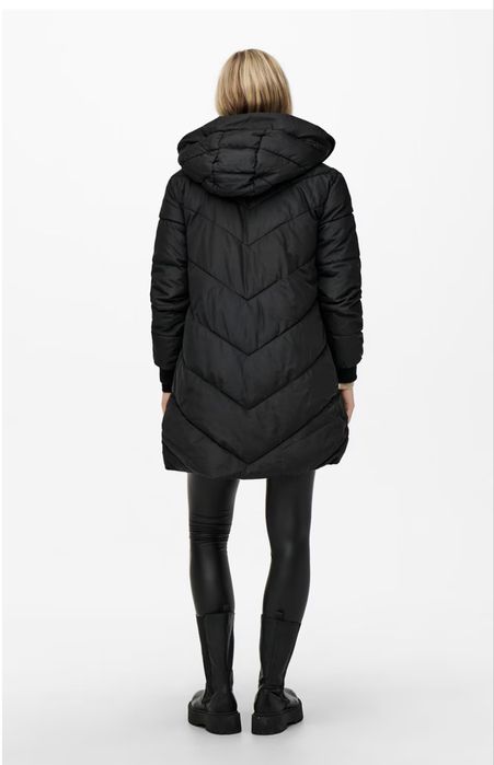 Дамско зимно яке